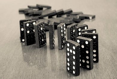 Comment jouer au jeu de dominos dans la version classique ?